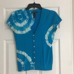 Gorgeous teal shirt sleeve light sweater